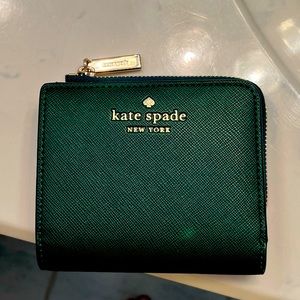 Forest green bifold wallet